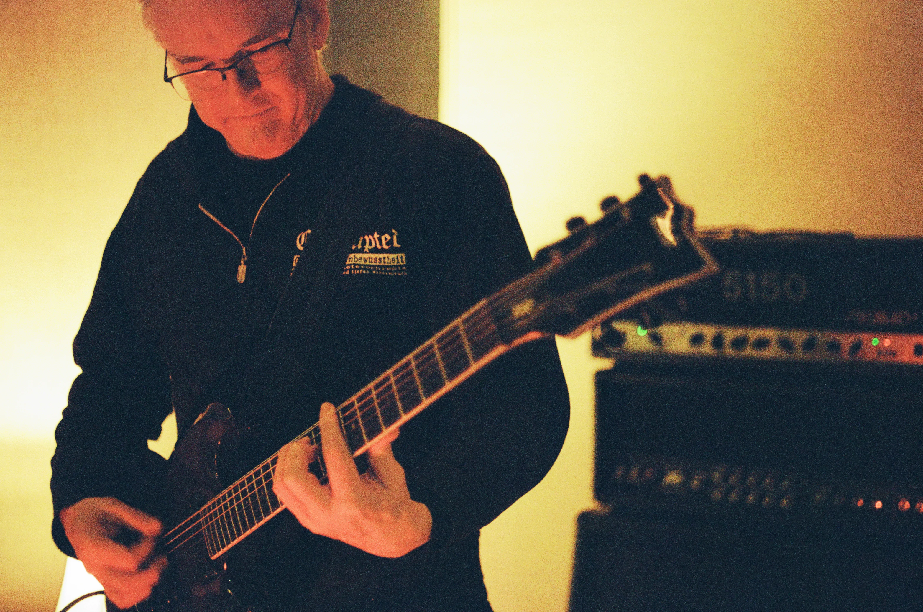 Doubling guitars